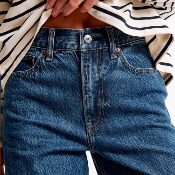 NEW Abercrombie Size 30 L High Rise Loose Jean - Picture 3 of 9